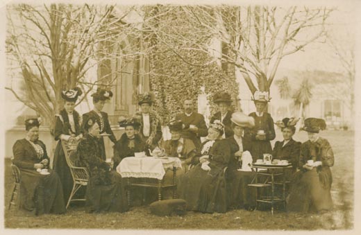 The Milton PWMU taking tea outdoors.